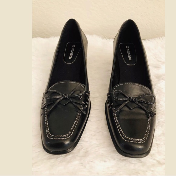 🚫Sold🚫Naturalizer Heeled Loafers Leather - Picture 4 of 8